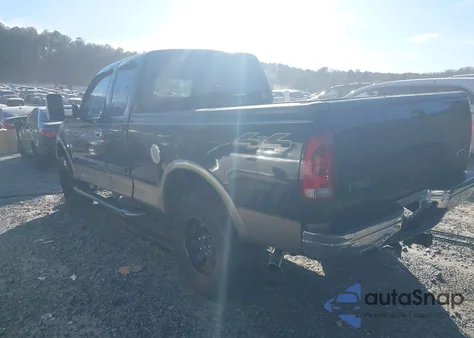 2001 Ford F-150 Lariat/Xl/Xlt z USA, uszkodzony, nr VIN 1FTRX18L01NA07333